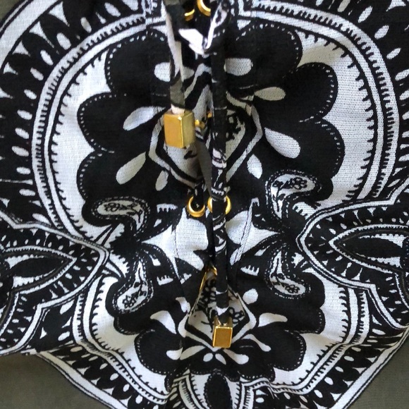 NWOT INC Black & Green with Gold Accents Blouse! - Picture 3 of 4